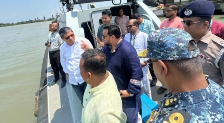 চট্টগ্রামে খালের মুখ পরিদর্শনে ৩ প্রতিমন্ত্রী